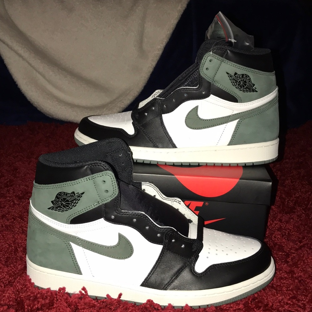❌ SOLD❌ JORDAN 1 “CLAY GREEN”